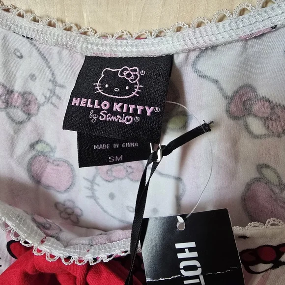 Hello Kitty Sanrio Hot Topic Apples Flowers Bow Blouse Womens Small/Medium - Picture 8 of 13